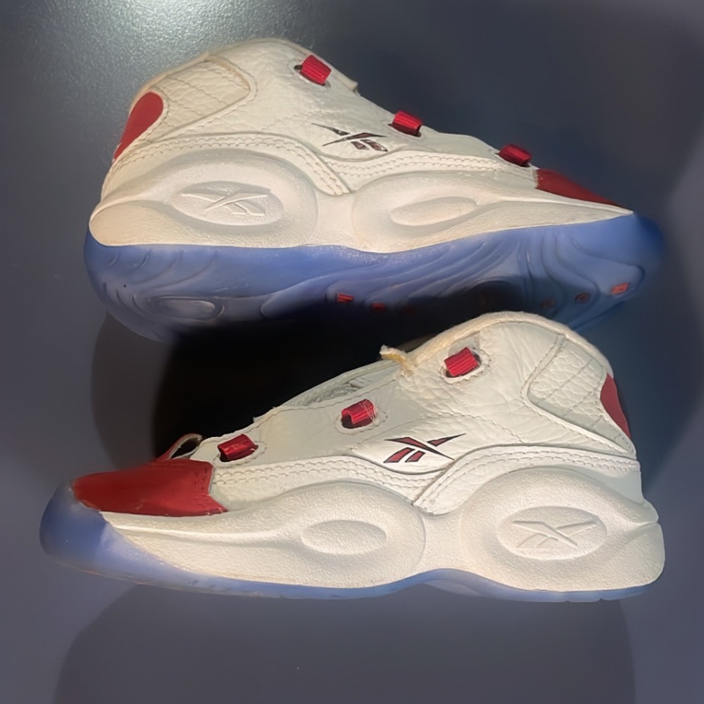 Boys sneakers
